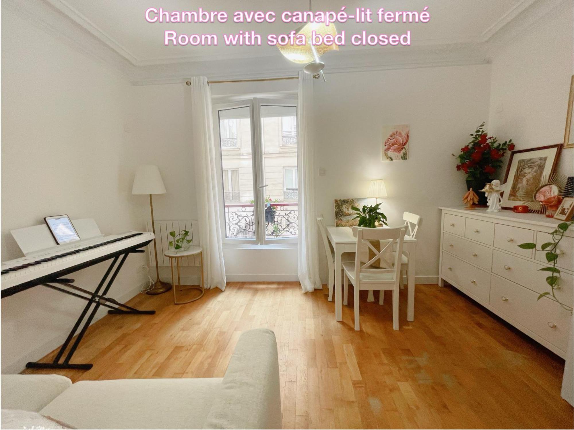 Privee, Sdb Partage, Arc De Triomphe, Metro 1, T3b, Rer C E A *